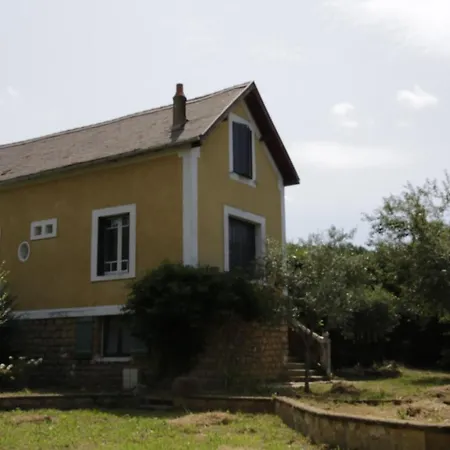 Ferienhaus Maison Dans Le Bourg, 6-8 Couchages Avec Piscine *